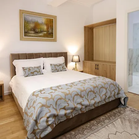Ferdinand Modern In Tirana's Center Hotell